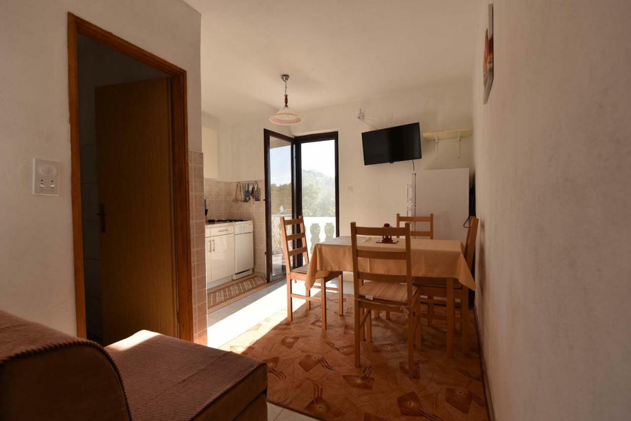 Apartmani Marko Gdinj 外观 照片